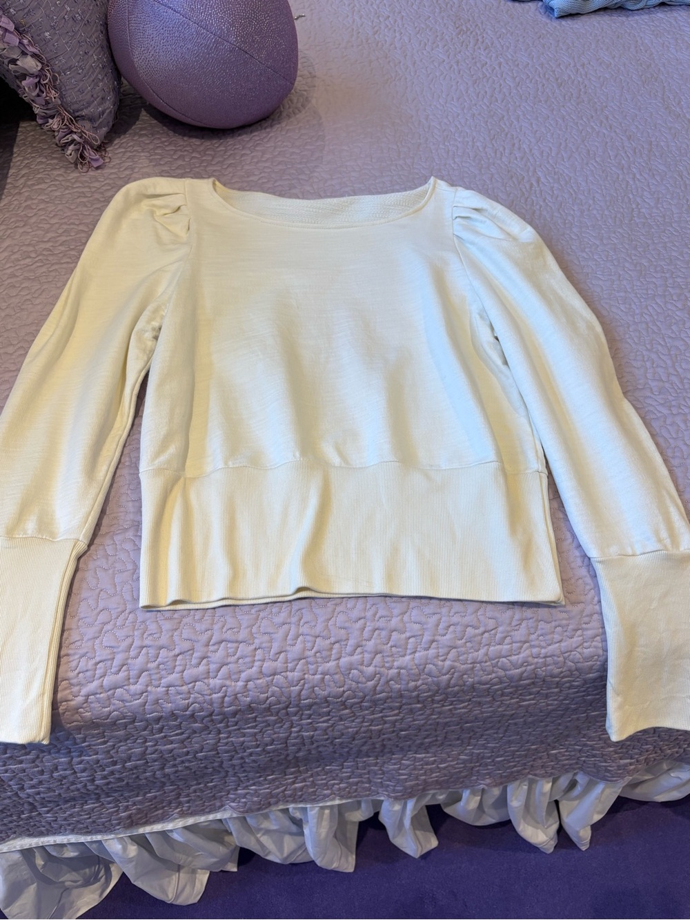 Cream Puff-Sleeve Cropped Sweatshirt